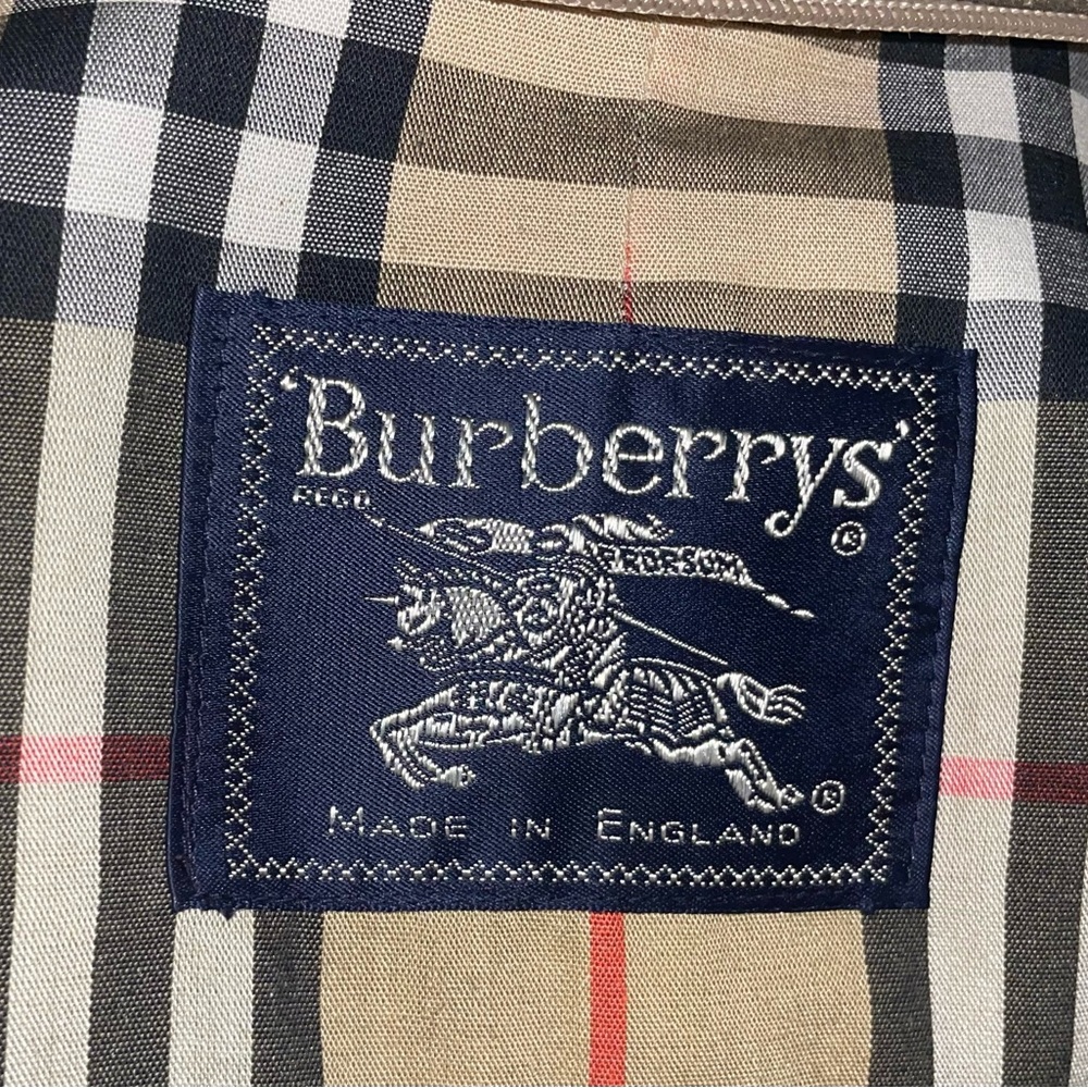 Burberry Burberrys Vintage Trench Coat Jacket *Noticeable wear, needs cleaning